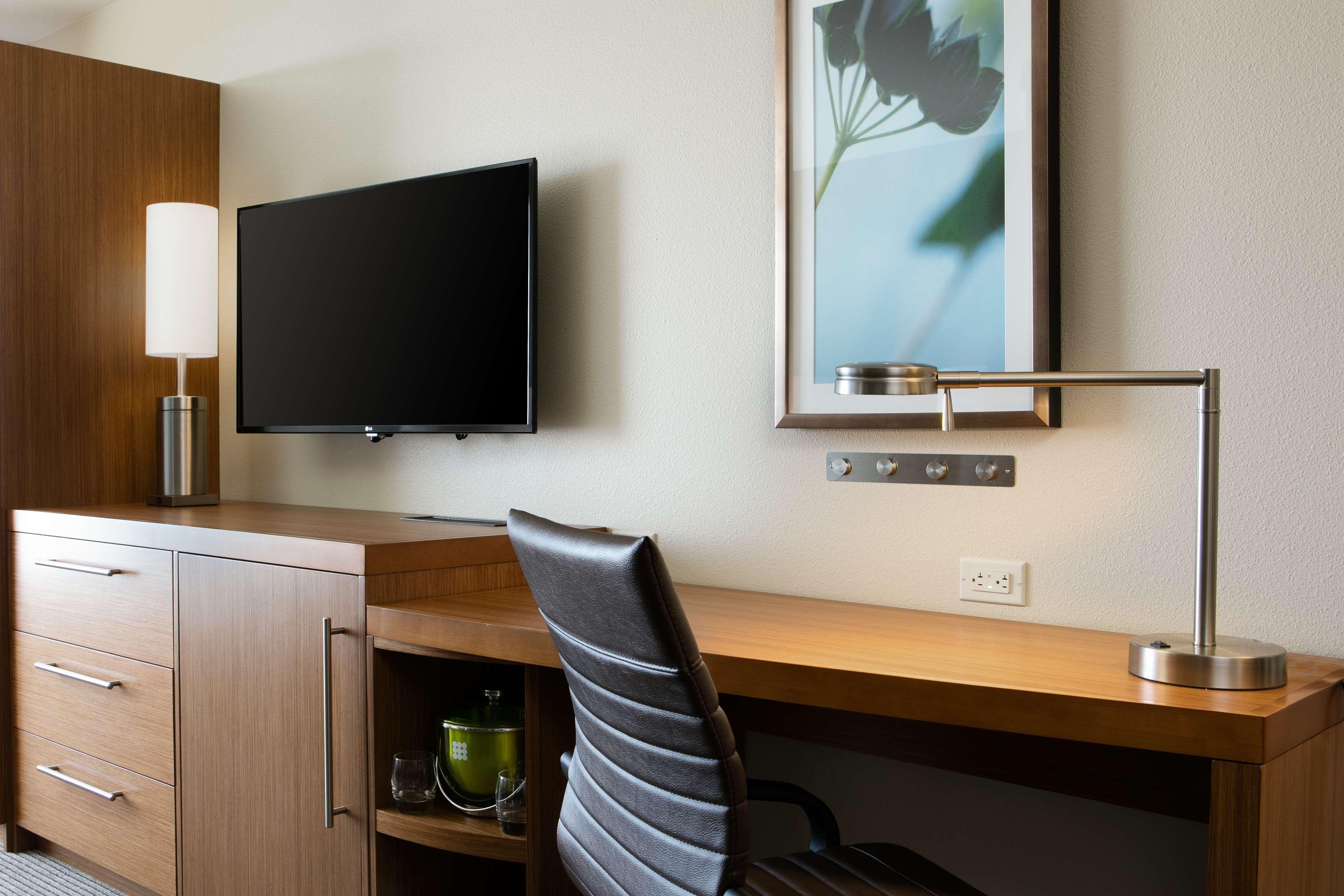 Hyatt Place Kansas City Lenexa City Center Екстериор снимка