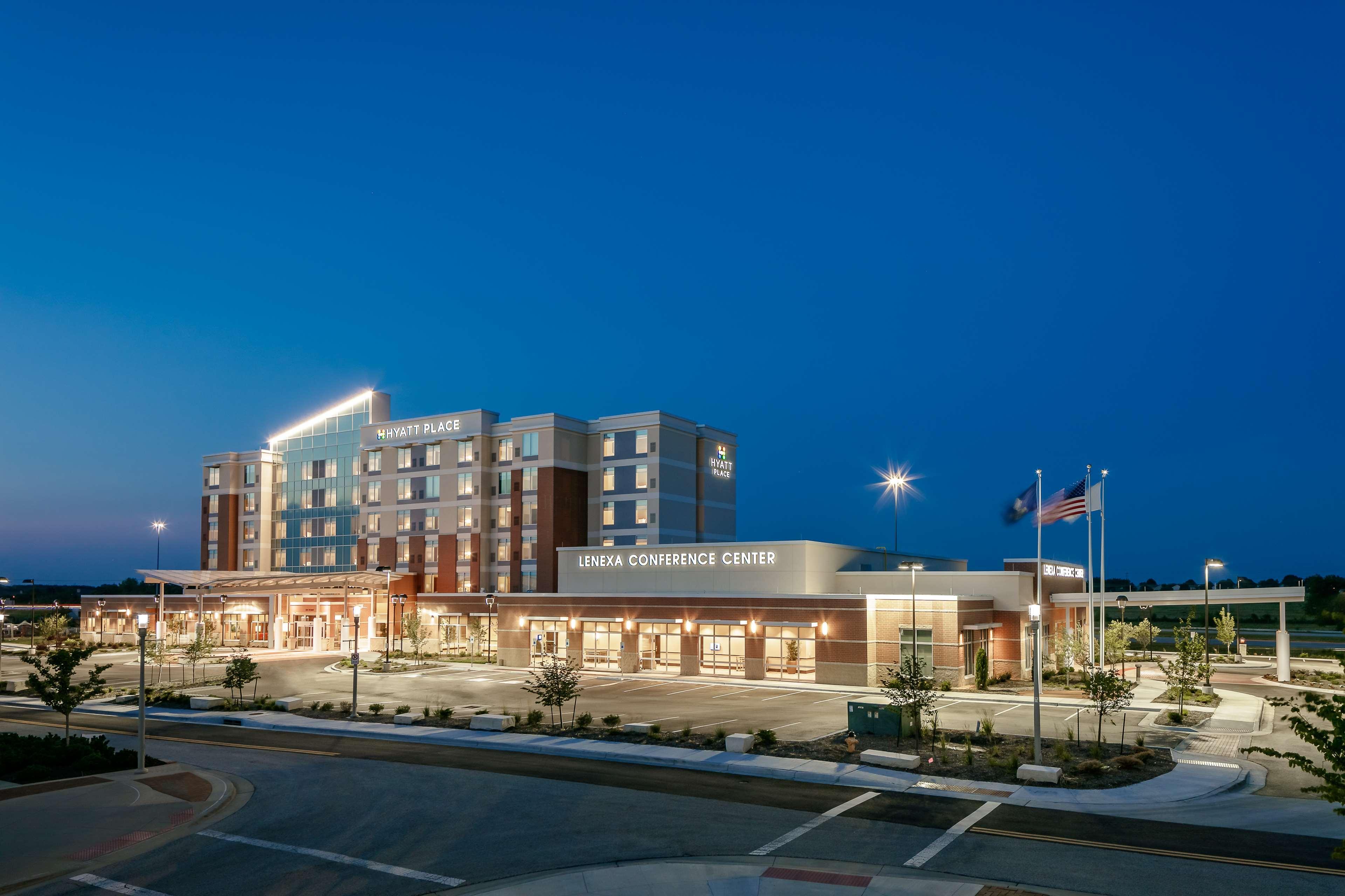 Hyatt Place Kansas City Lenexa City Center Екстериор снимка